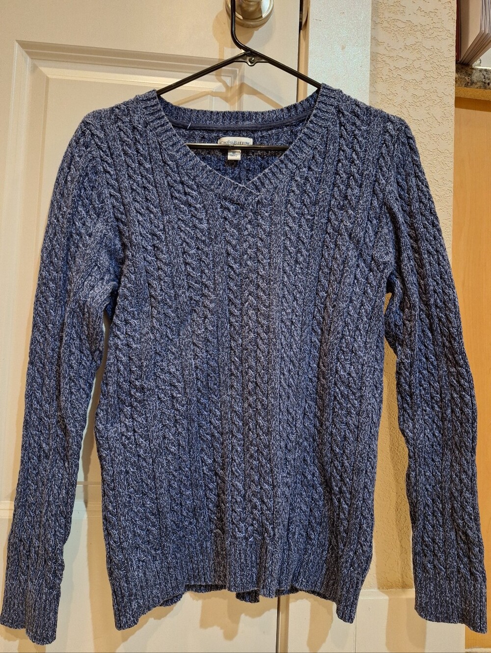 Blue Croft and Barrow Medium Marled Cable Knit V-Neck Sweater